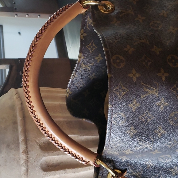 Louis Vuitton Artsy MM Monogram bag 😍 - Picture 2 of 15